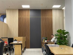 Văn phòng sử dụng tấm ốp than tre Vhome